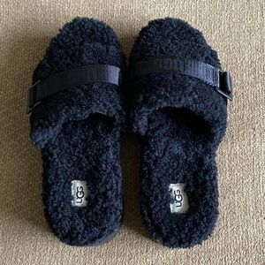 UGG Fluffita Slippers NWOT